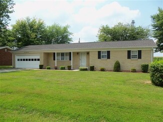 707 Kennedy Dr, Fort Branch, IN 47648