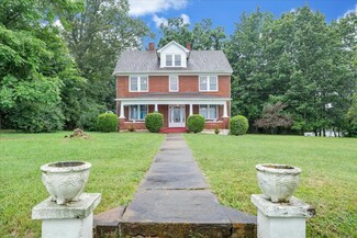 1215 Bunker Hill Loop, Bedford, VA 24523