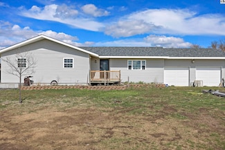 650 19th Rd, Lyons, KS 67554