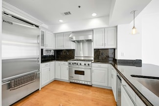 64 Madison St Unit 3, Hoboken, NJ 07030