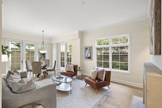 555 Byron St Unit 104, Palo Alto, CA 94301