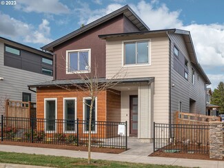16207 SE Pleasant Valley Pkwy, Happy Valley, OR 97086