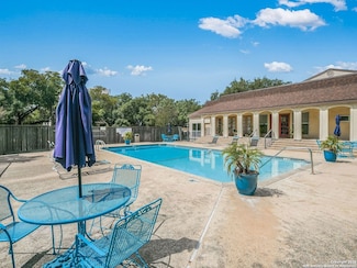 8702 Village Dr Unit 302, San Antonio, TX 78217