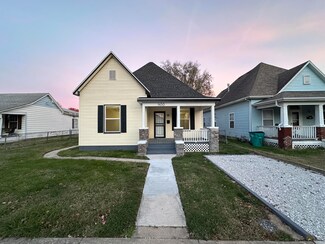 1450 N Texas Ave, Springfield, MO 65802