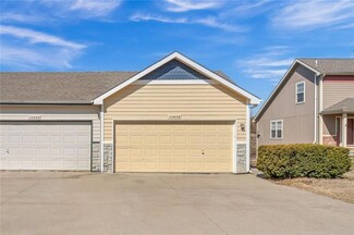 1542 Legend Trail Dr Unit B, Lawrence, KS 66047