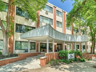 2700 W 44th St Unit 116, Minneapolis, MN 55410