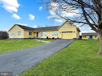 159 Larian Dr, Bunker Hill, WV 25413