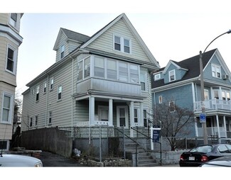 53 Lonsdale St, Dorchester Center, MA 02124