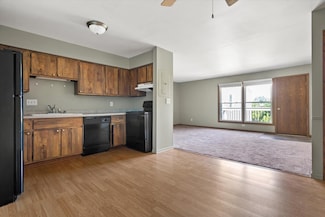 N114W16680 Crown Dr Unit 7, Germantown, WI 53022