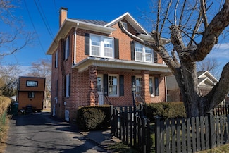570 Mason St, Dayton, VA 22821