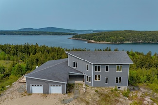 800 Summer Harbor Rd, Winter Harbor, ME 04693