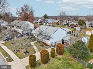 990 Eckard Ct, Westminster, MD 21158