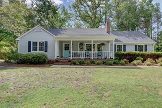 514 Upland Dr, Wilmington, NC 28411