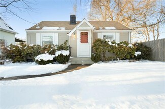 319 Grotto Ave, Pawtucket, RI 02860