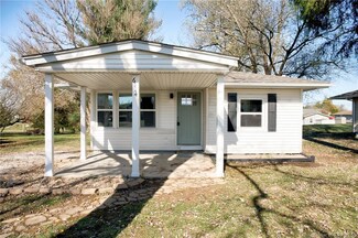 6114 Brown Rd, Floyds Knobs, IN 47119
