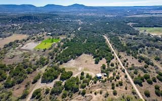 10935 Farm To Market Road 470, Tarpley, TX 78883