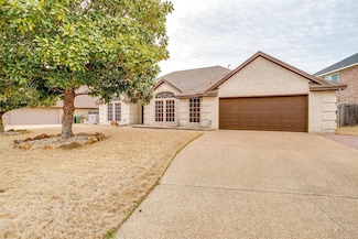 2315 S Branch Dr, Arlington, TX 76001