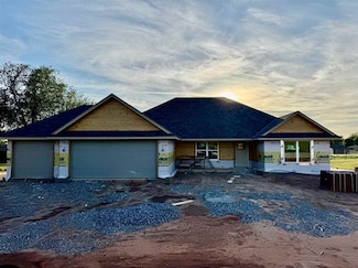 113 Weaver Way, Fletcher, OK 73541
