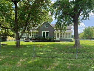 6984 Washington St, Mulkeytown, IL 62865