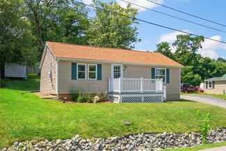 42 Breezewood Dr, Staunton, VA 24401