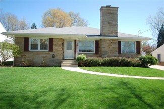 100 Holmdene Blvd NE, Grand Rapids, MI 49503