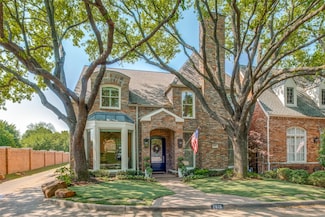 7975 Caruth Ct, Dallas, TX 75225