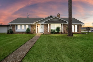 4912 Goose Creek Dr, Baytown, TX 77521