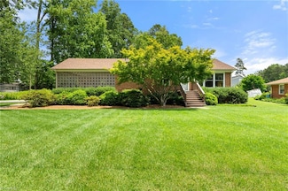 2505 Roland Rd, Greensboro, NC 27407