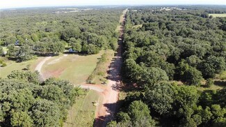 143 S Pottawatomie Rd, Wellston, OK 74881