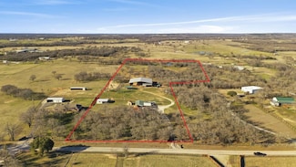 548 Hereford Ln, Millsap, TX 76066