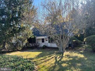 203 Eaton Ave, Trenton, NJ 08619