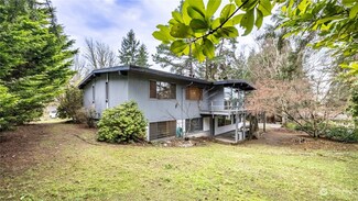 16559 SE 45th Place, Bellevue, WA 98006