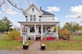 1402 E 2nd Ave, Brodhead, WI 53520