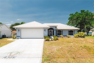 4305 Lakewood Rd, Sebring, FL 33875