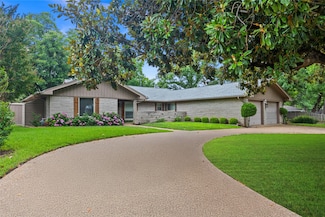 2214 Briarwood Blvd, Arlington, TX 76013