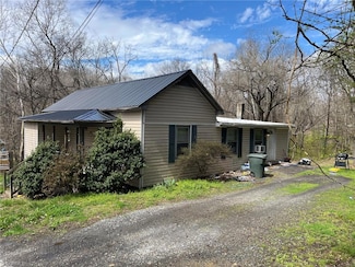 609 Water St, Eden, NC 27288