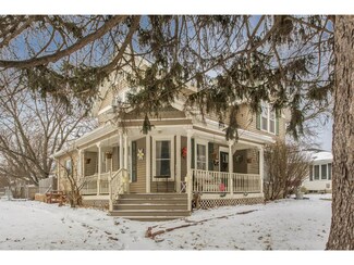 100 N 7th St, Carlisle, IA 50047