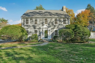 24 Sawmill Rd, Norwalk, CT 06851