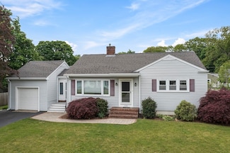 122 Park St, Mansfield, MA 02048