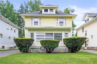 195 Roxborough Rd, Rochester, NY 14619