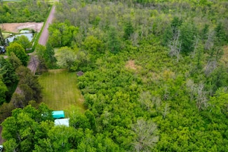 W7411 Perkinstown Ave, Medford, WI 54451