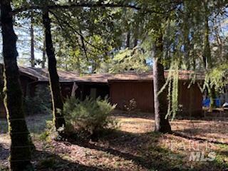 24991 Cobb Dr, Willits, CA 95490