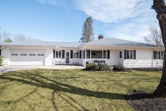 209 Hampstead St, Methuen, MA 01844