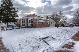 103 S 6th St, Mount Wolf, PA 17347