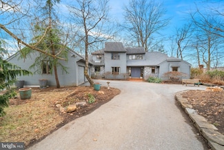 916 General Wayne Dr, West Chester, PA 19382