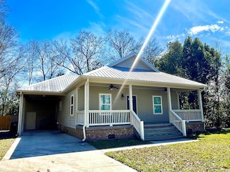 410 N Curran Ave, Picayune, MS 39466