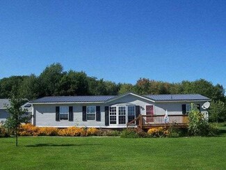 565 Bostwick Rd, Phelps, NY 14532