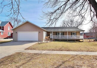 316 W Jackson St, Panora, IA 50216