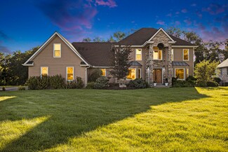 281 Minges Hills Dr, Battle Creek, MI 49015