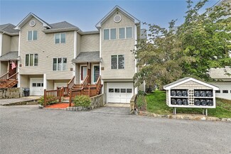 467 North Ln, Bristol, RI 02809